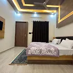 Jb Square Resort And Lawn