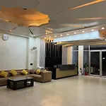 Jb Square Resort And Lawn