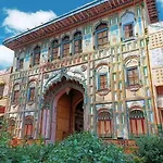 Raj Raghunandan Guest House