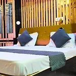 Hotel Raj Nandani Palace - Near By Ram Mandir
