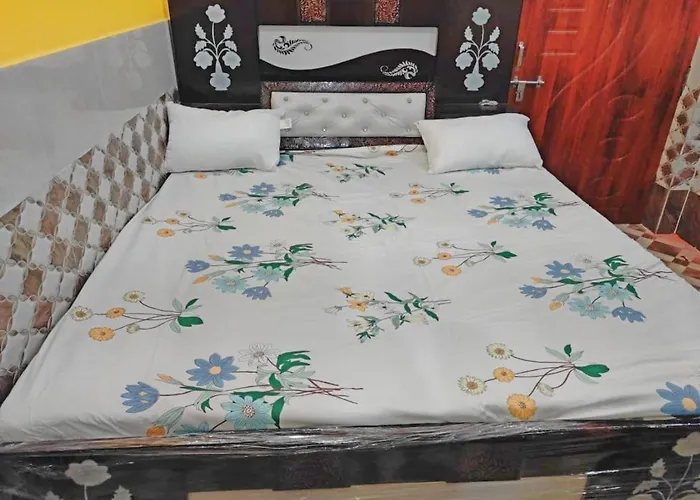 Hotel Sahu Rooms, Ayodhya