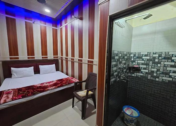 Ramlala Paying Guest House Stay Just 100M From Saryu Ghat, Ayodhya