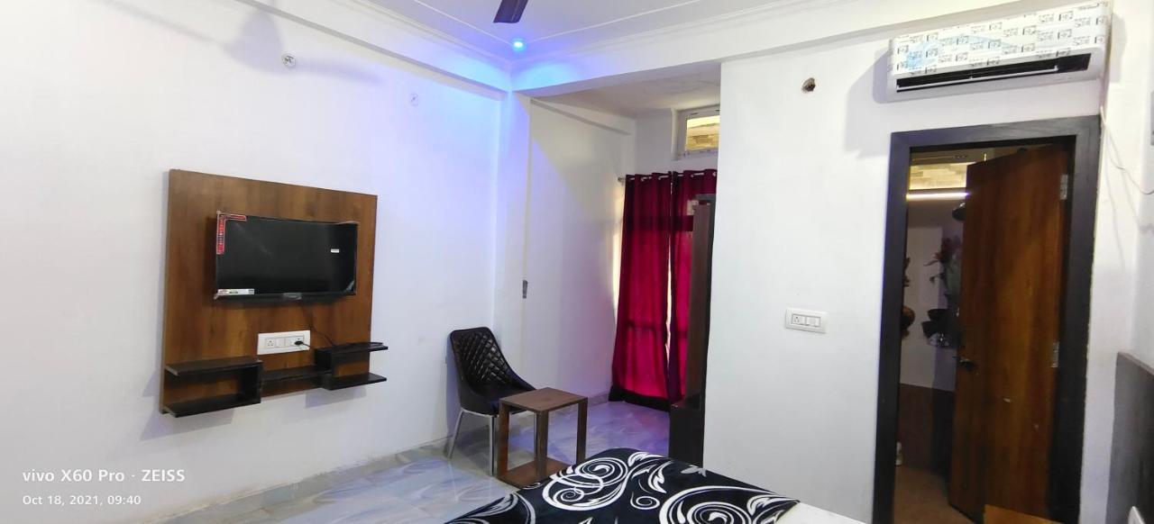 The Nirmala Palace Hotel