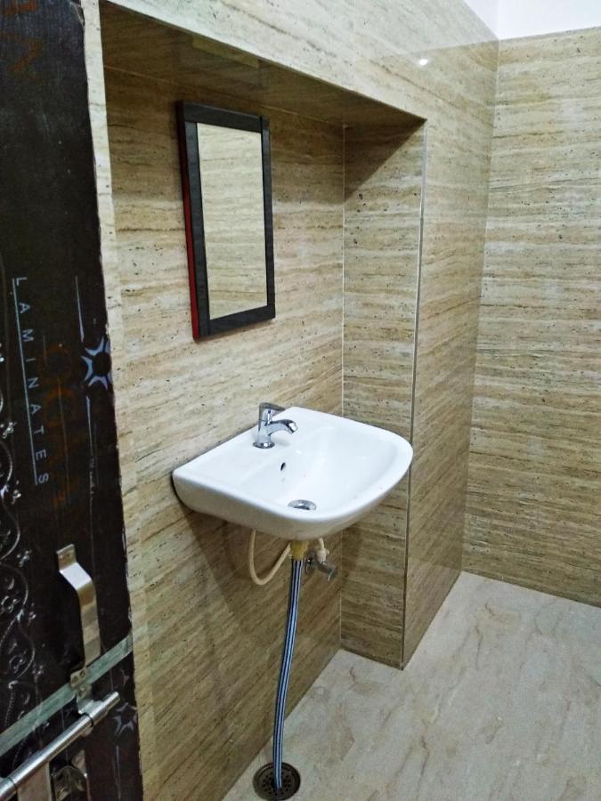 Ld Guest House, Hotel