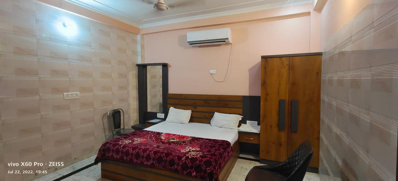 The Nirmala Palace Hotel Ayodhya