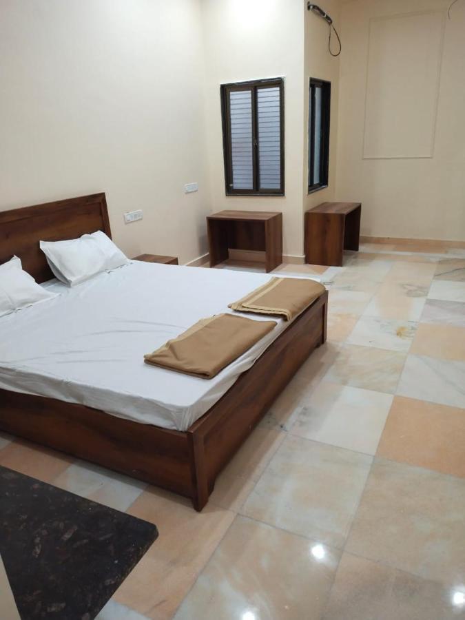 Guest house Shri Ramlala Sadan Devsthanam Ayodhya