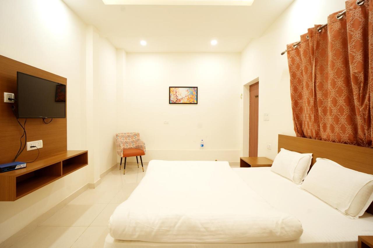 Apoorva Guest house Ayodhya
