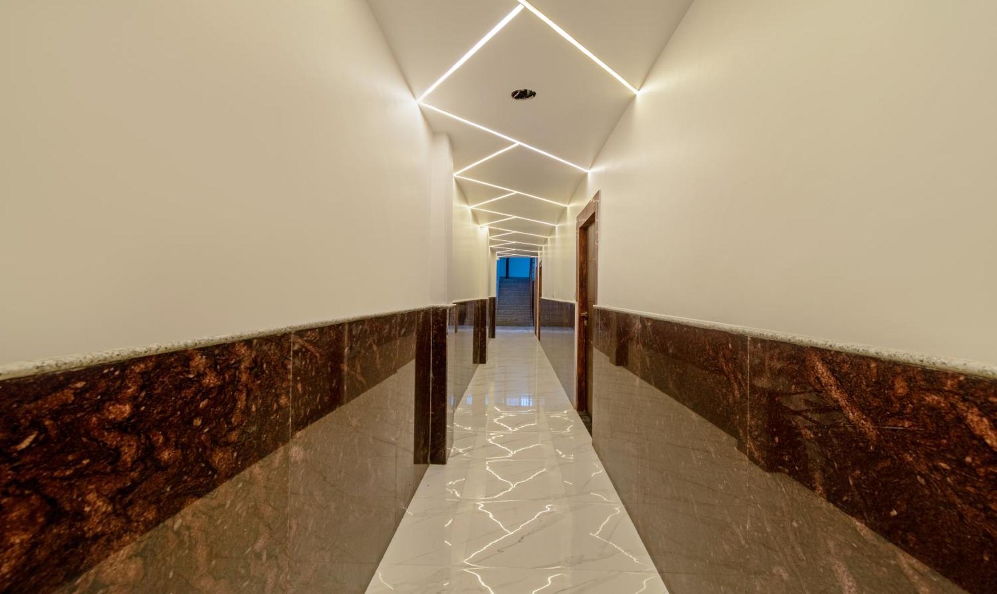 Treebo Heaven Grand Hotel Ayodhya