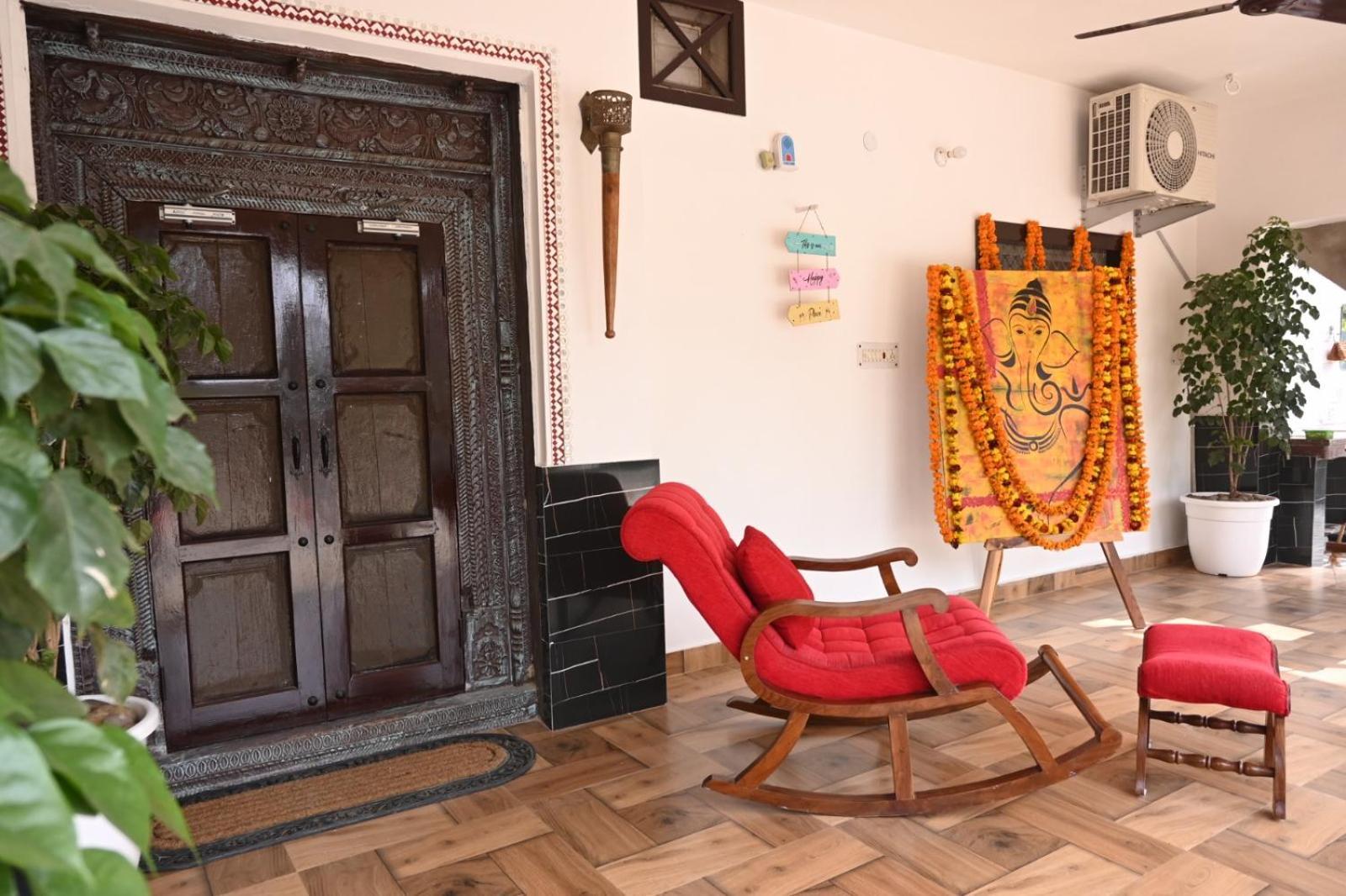 Shobhayan Inn, Airport Railway Station Pickup Free Ayodhya