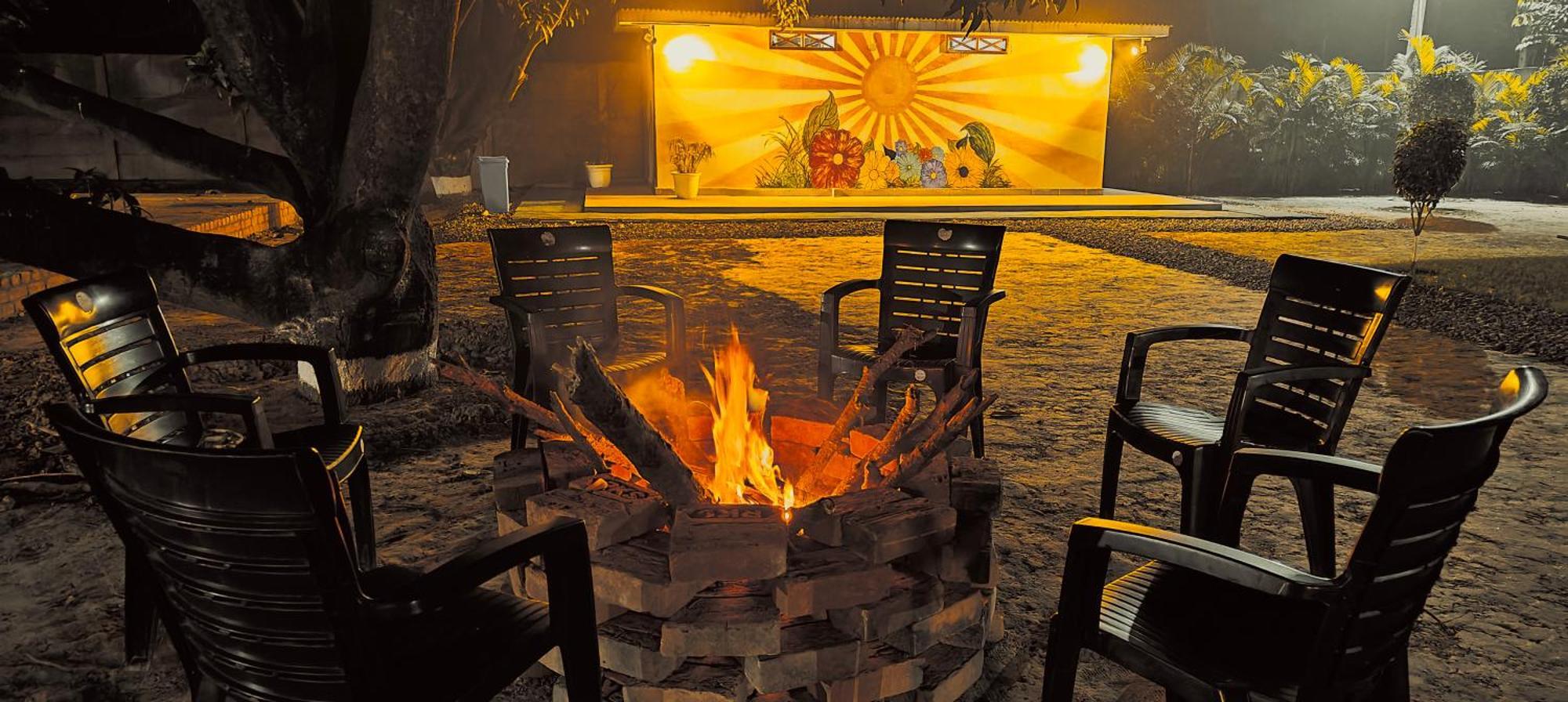 Campsite Shobhayan Inn, Airport Railway Station Pickup Free