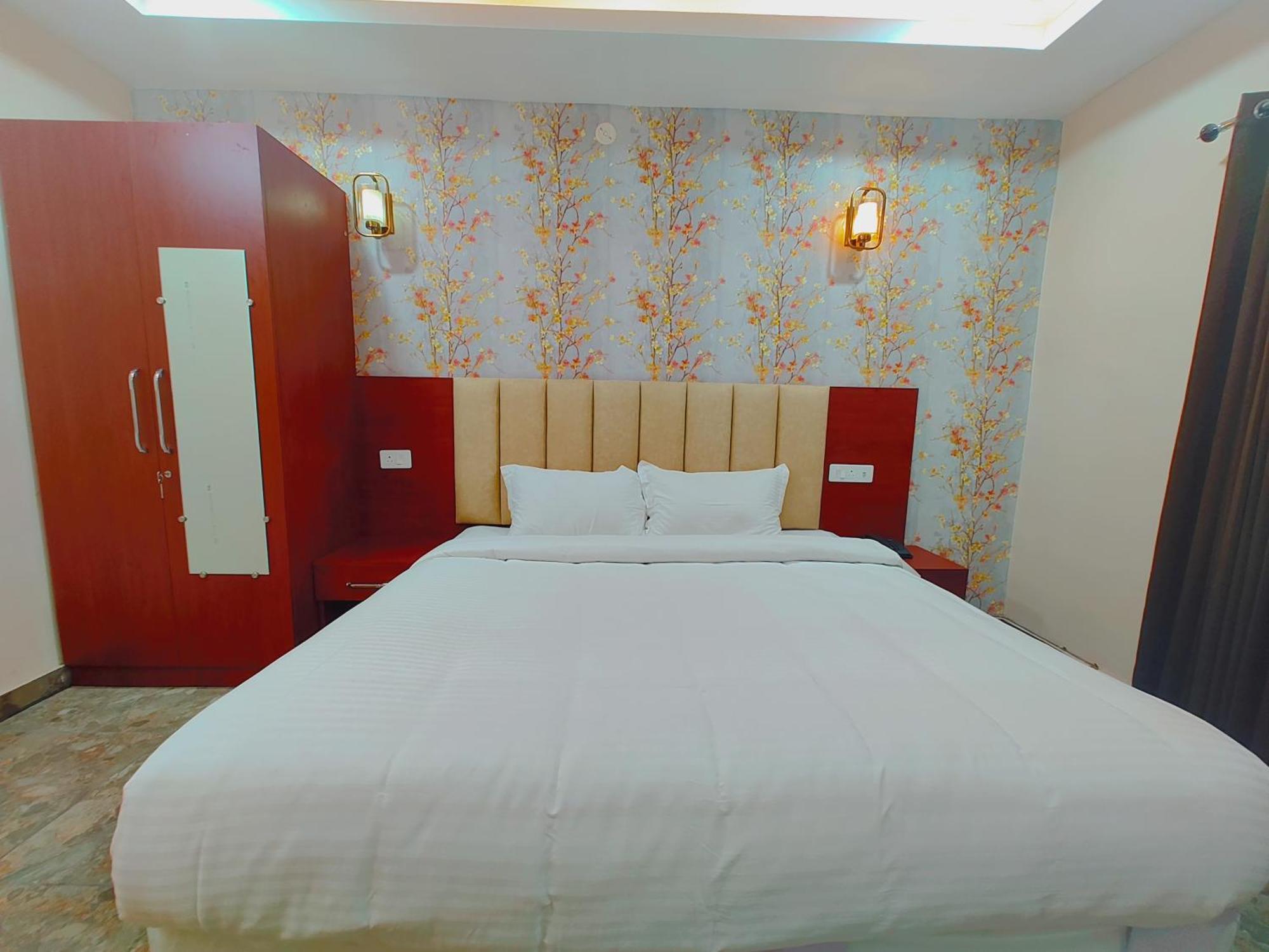 Resort Awadh Samrat