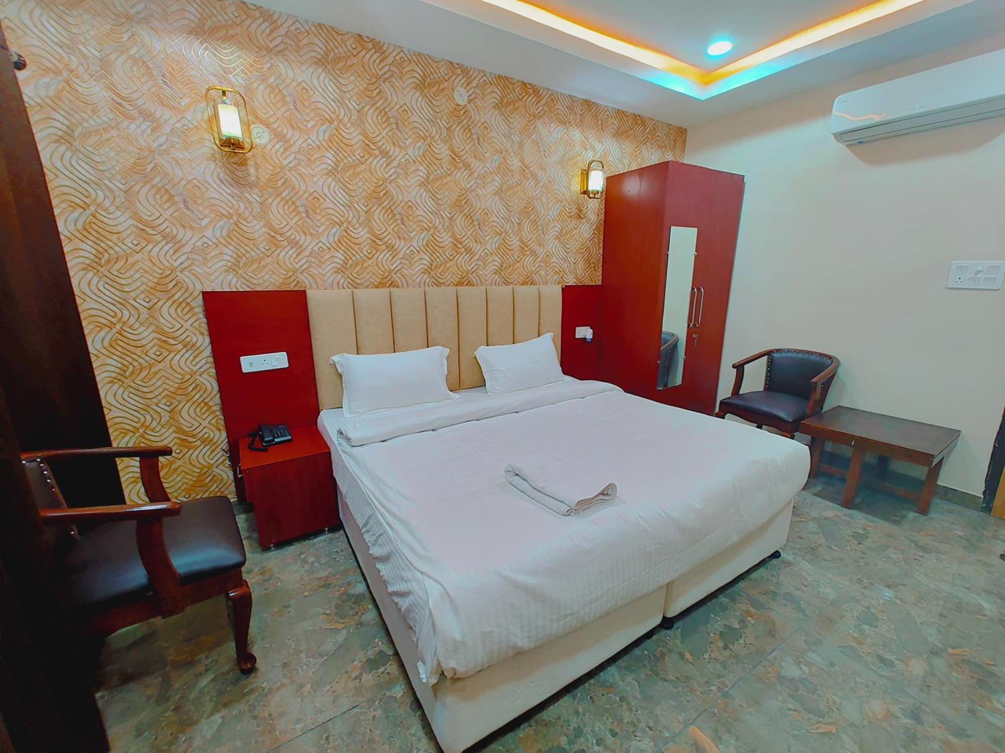 Resort Awadh Samrat