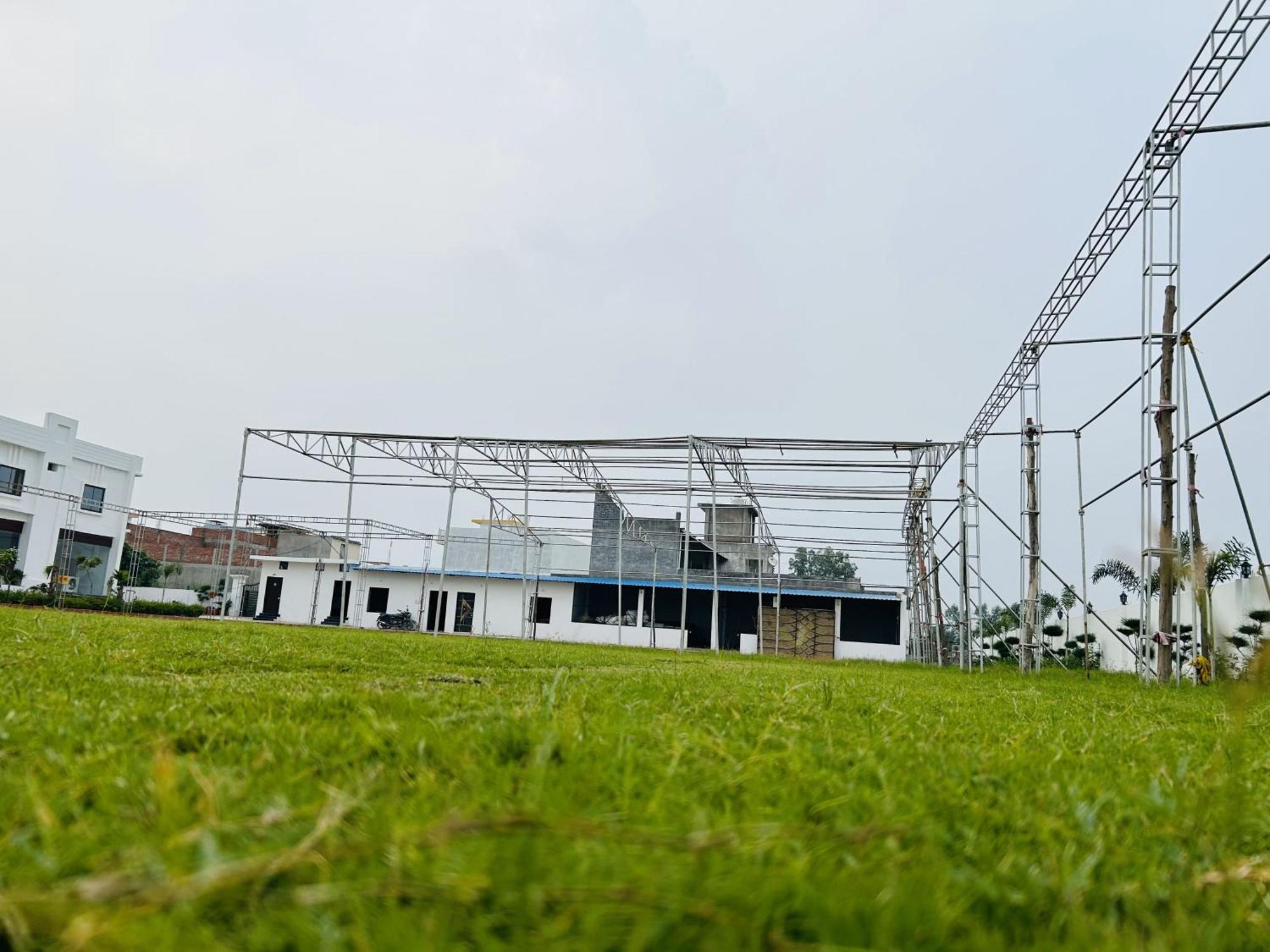 Resort Awadh Samrat *