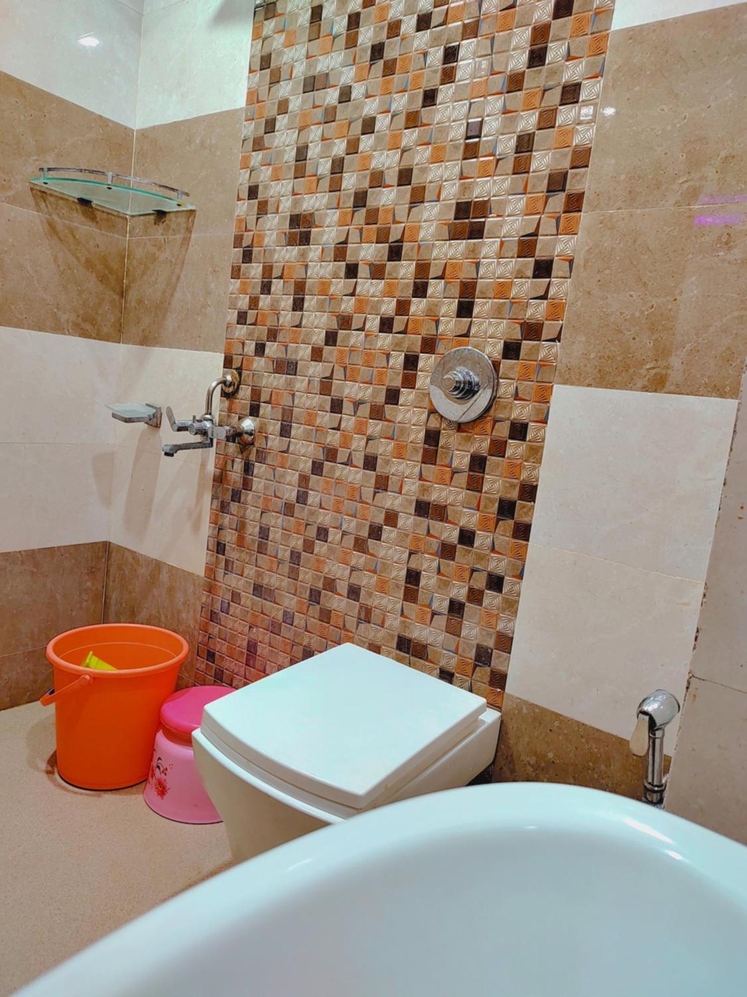 Elegance And Banquet Hotel Ayodhya
