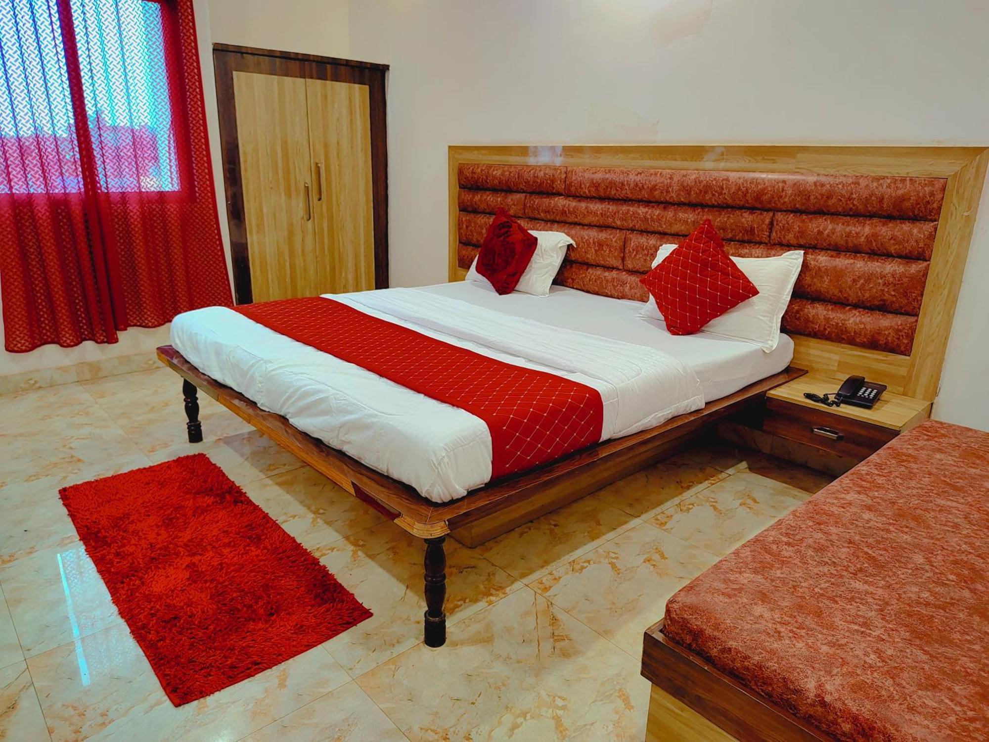 Hotel Elegance And Banquet 3*