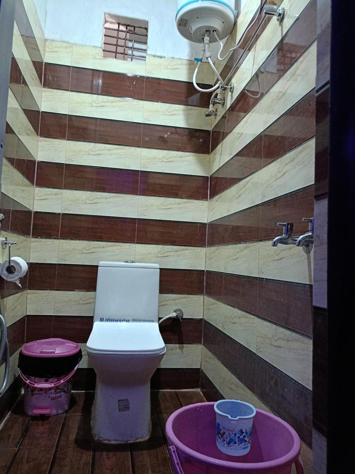 Guest house Sgh Subhadra *