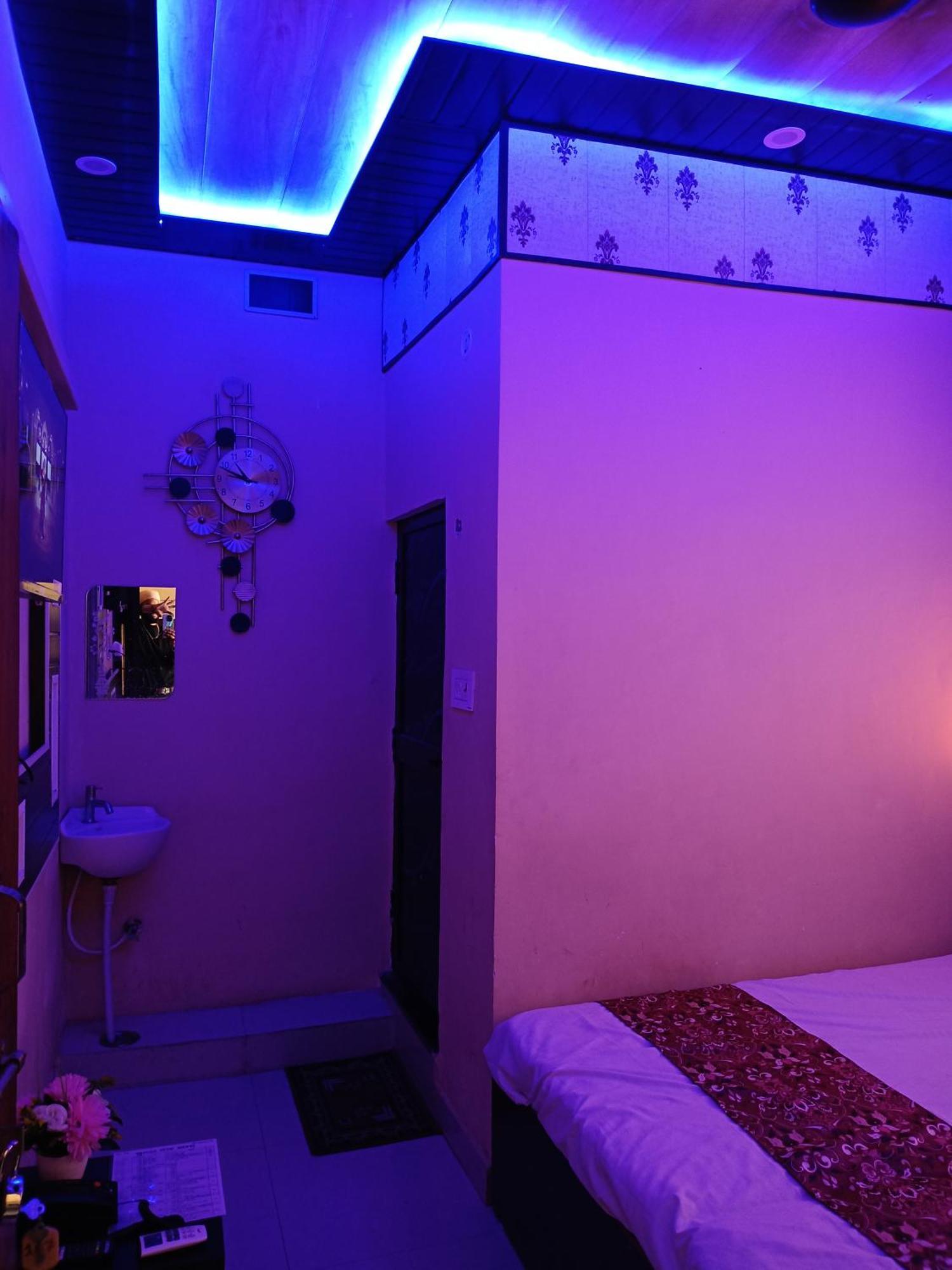 Sgh Subhadra Guest house Ayodhya