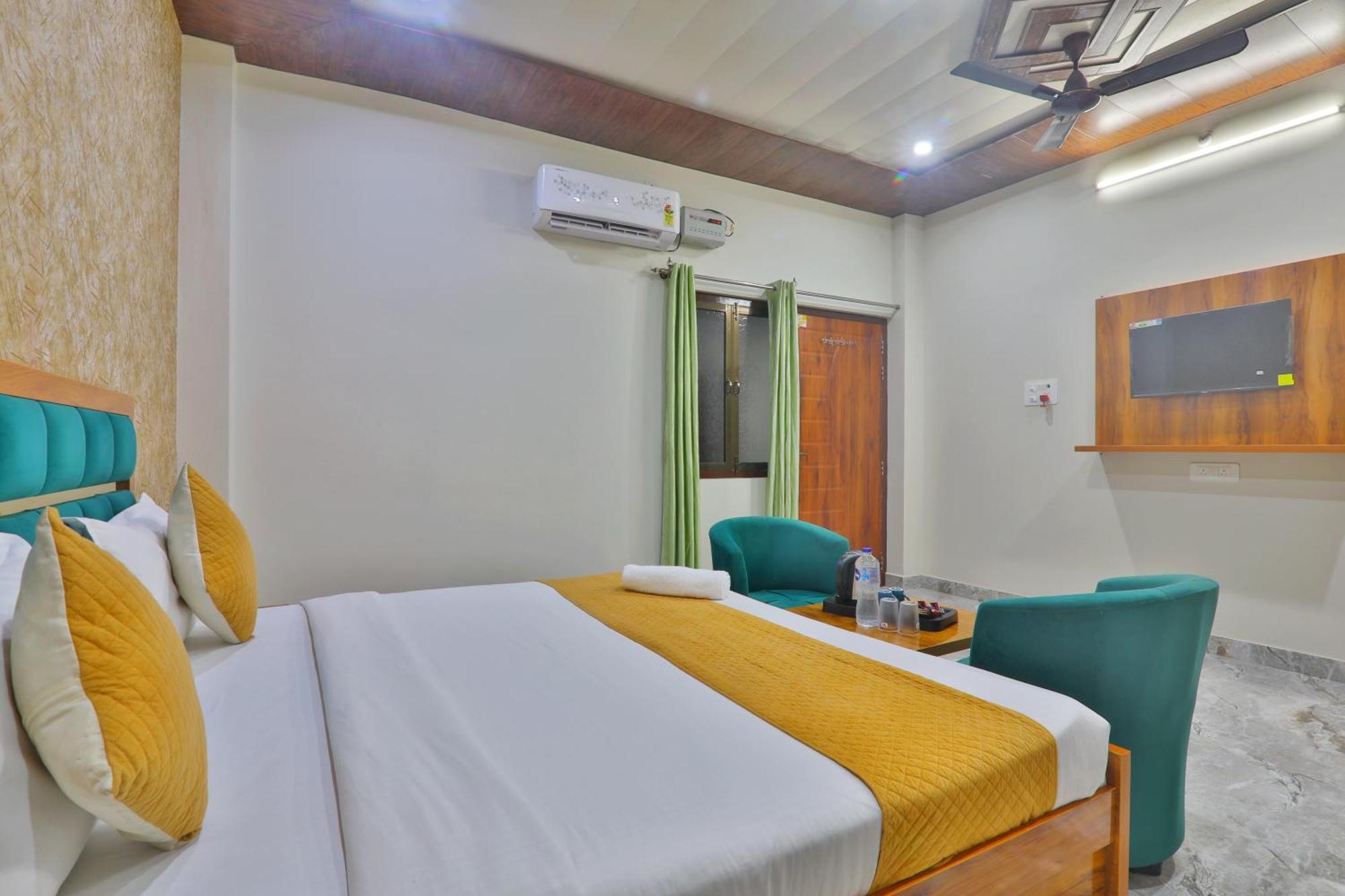 Guest house Ramayan Free Pickup From Railway Station ಉಚಿತ ಪಿಕಪ್ ,ఉచిత పికప్ ,இலவச,பிக்அப்
