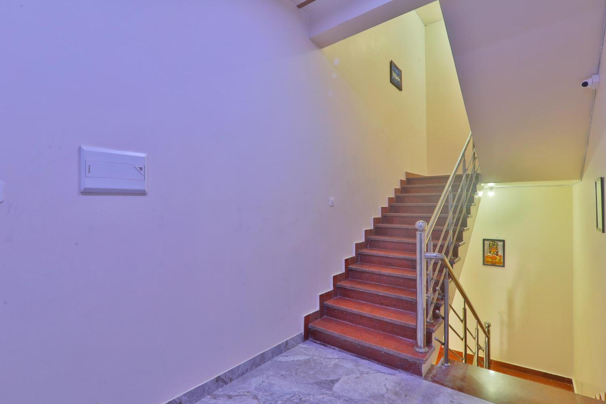 Guest house Ramayan Free Pickup From Railway Station ಉಚಿತ ಪಿಕಪ್ ,ఉచిత పికప్ ,இலவச,பிக்அப் *