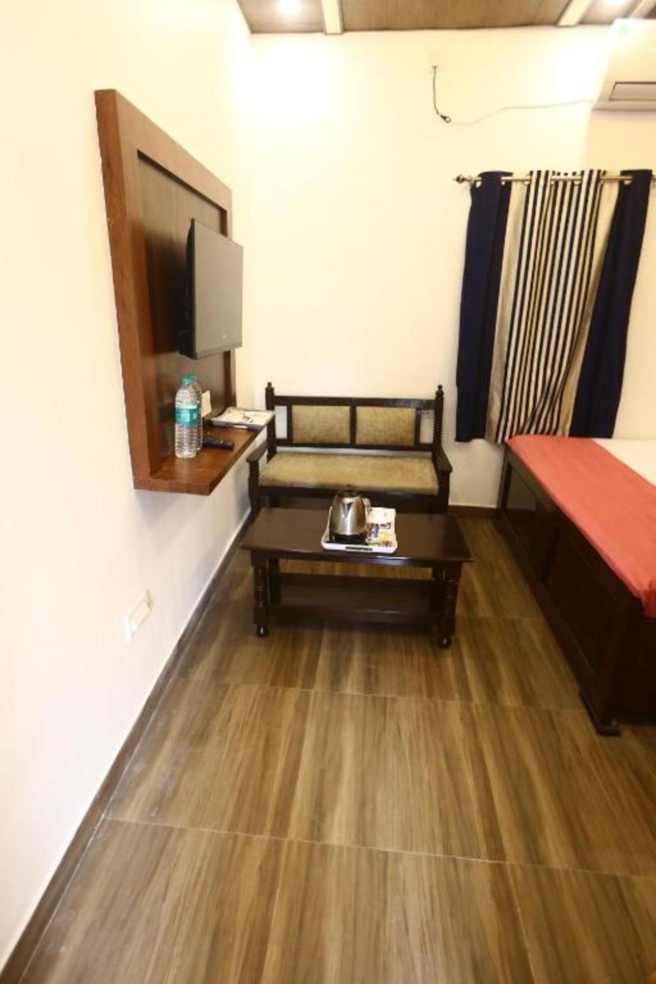 Hanuman -walking Distance From Ram Mandir , , Fully-air-conditioned With Free Wifi-facility, Best