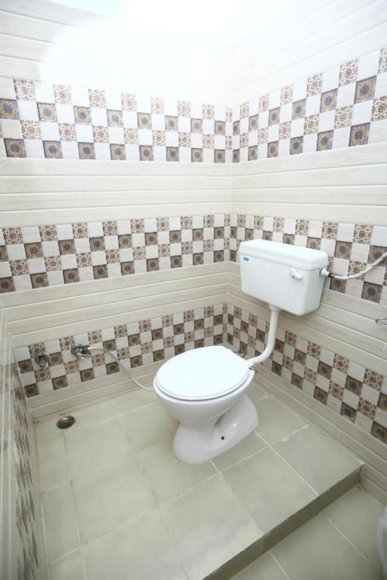Hanuman -walking Distance From Ram Mandir , , Fully-air-conditioned With Free Wifi-facility, Best Ayodhya