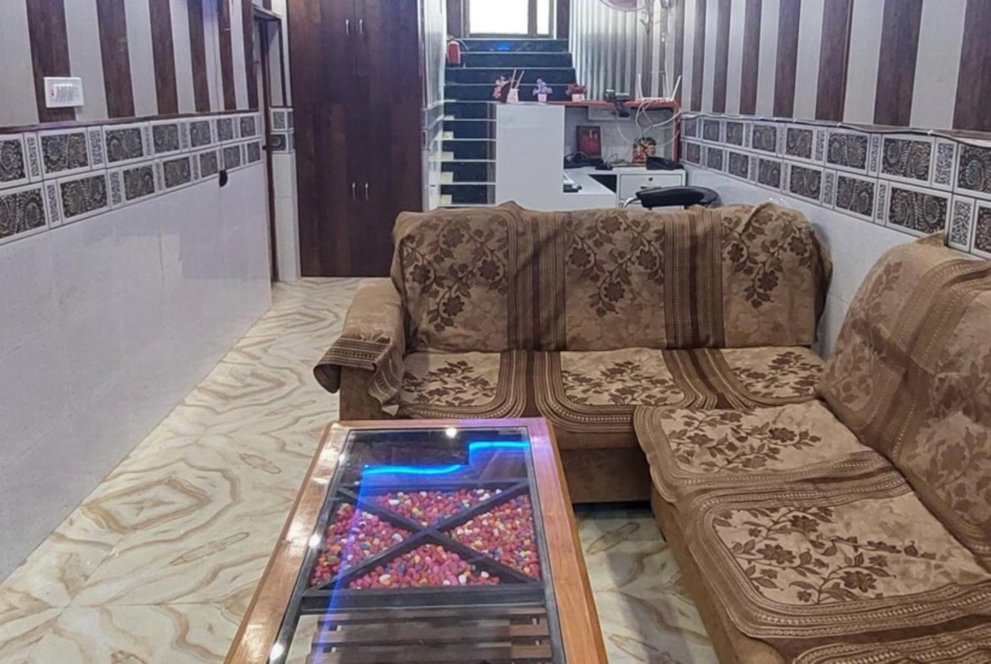 Hotel Hanuman -walking Distance From Ram Mandir , , Fully-air-conditioned With Free Wifi-facility, Best Ayodhya