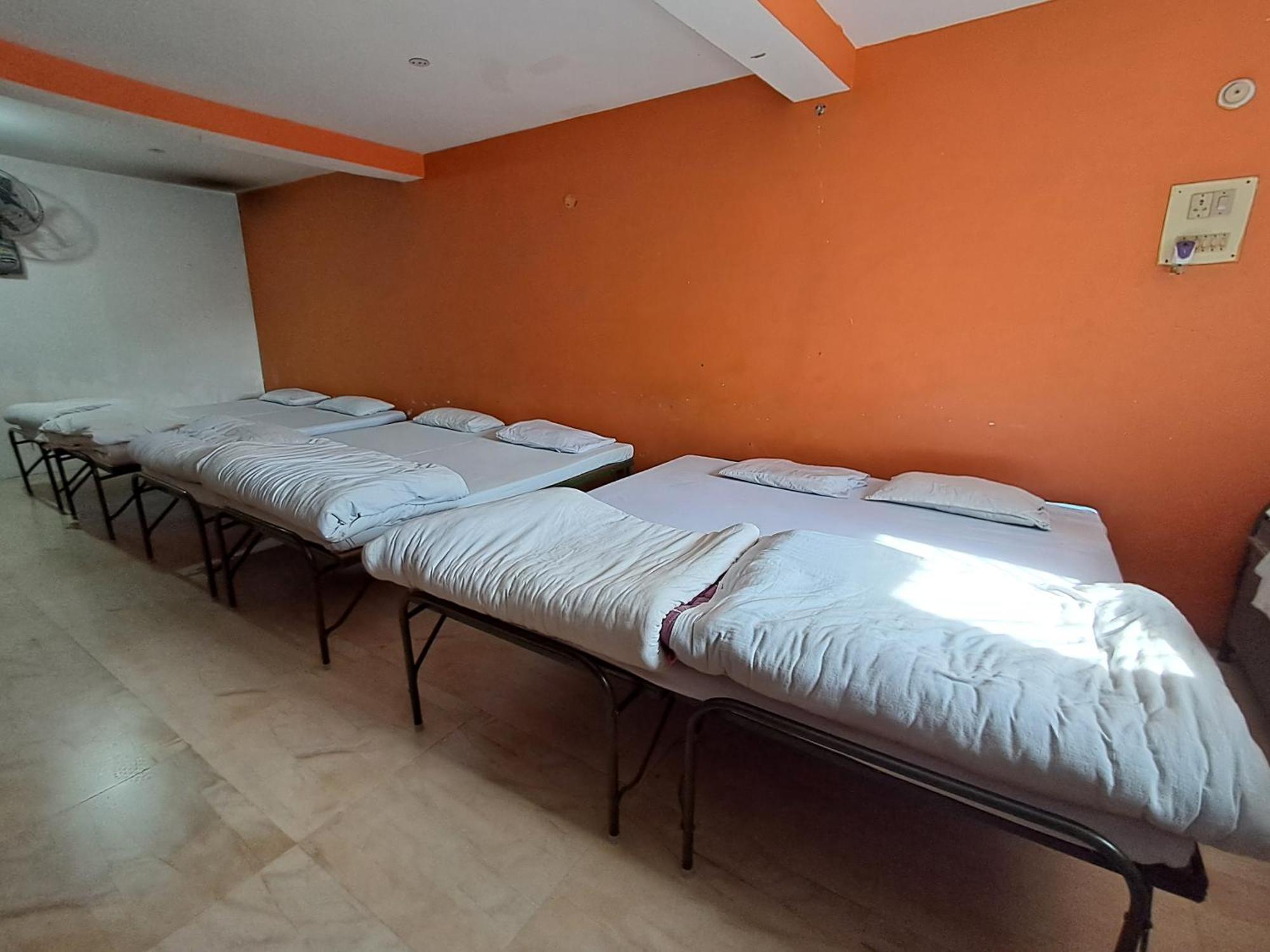 Ld Guest House, Hotel 3*