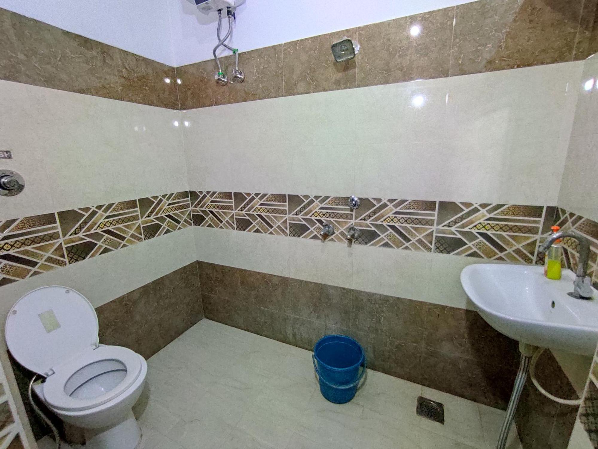 Ld Guest House, Hotel 3*