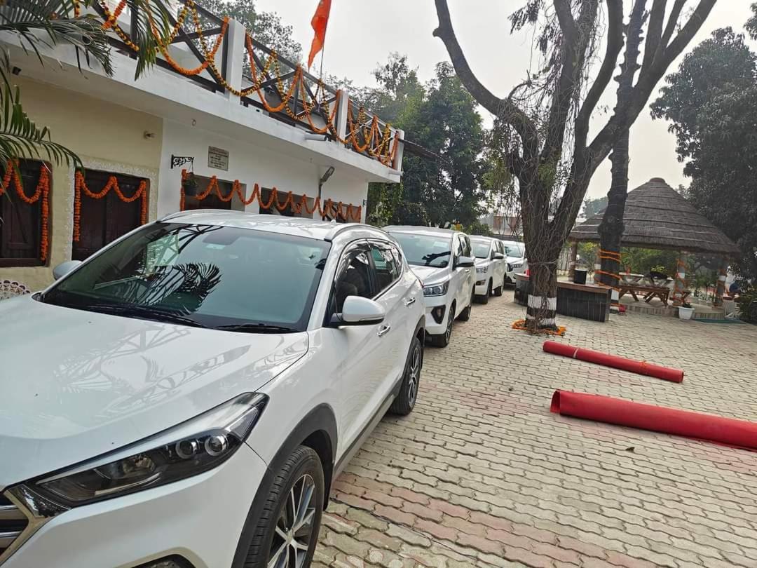 Campsite Shobhayan Inn, Airport Railway Station Pickup Free *