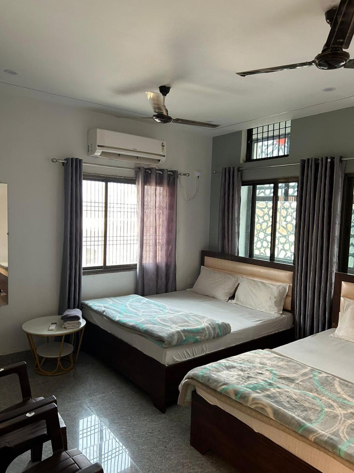 Shree Rajeshwar Bhawan Hotel Ayodhya