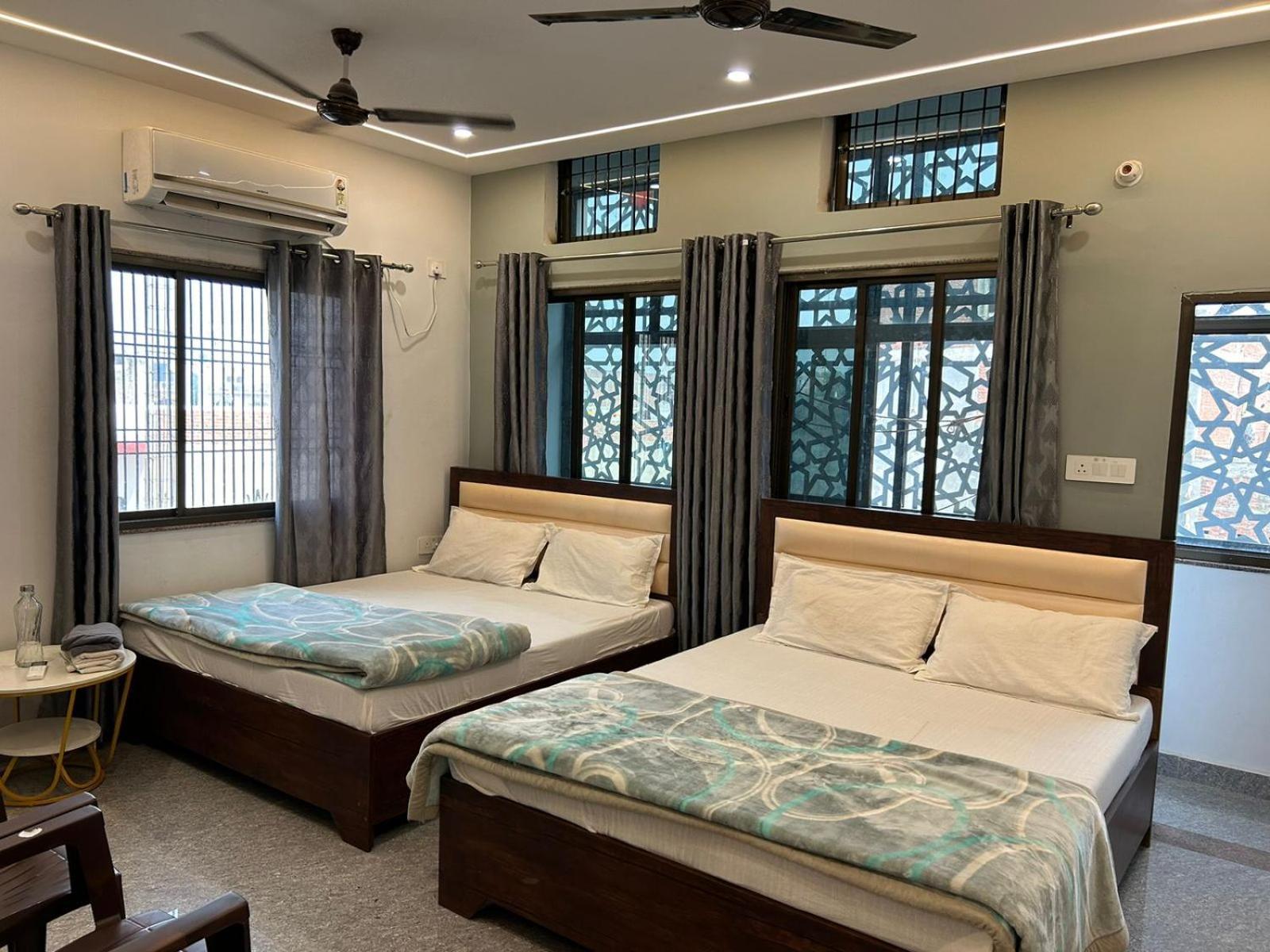 Shree Rajeshwar Bhawan Hotel