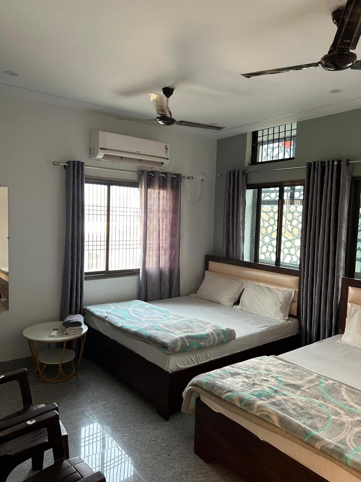 Hotel Shree Rajeshwar Bhawan *