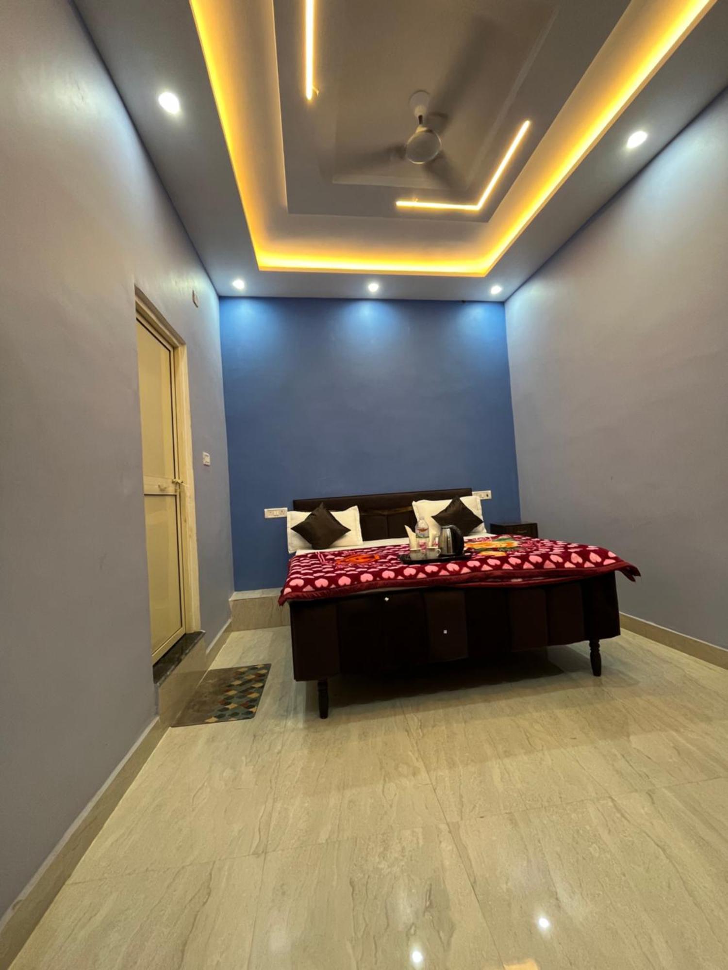 Vedas By Admiral Hotel 3*