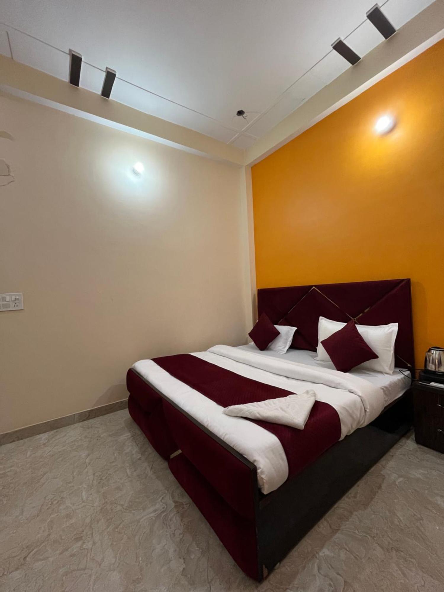 Vedas By Admiral Hotel Ayodhya