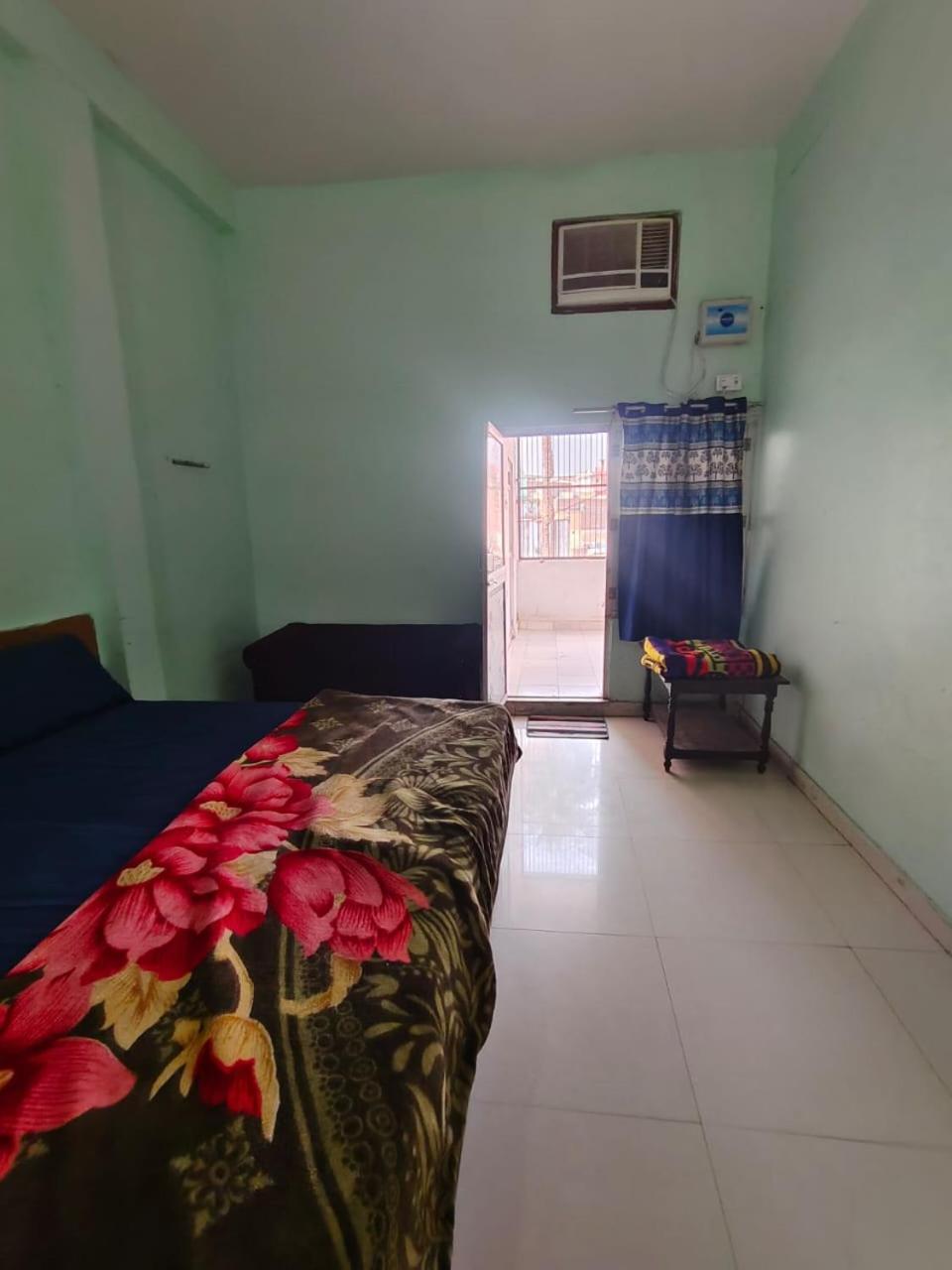 Guest house M J Palace *