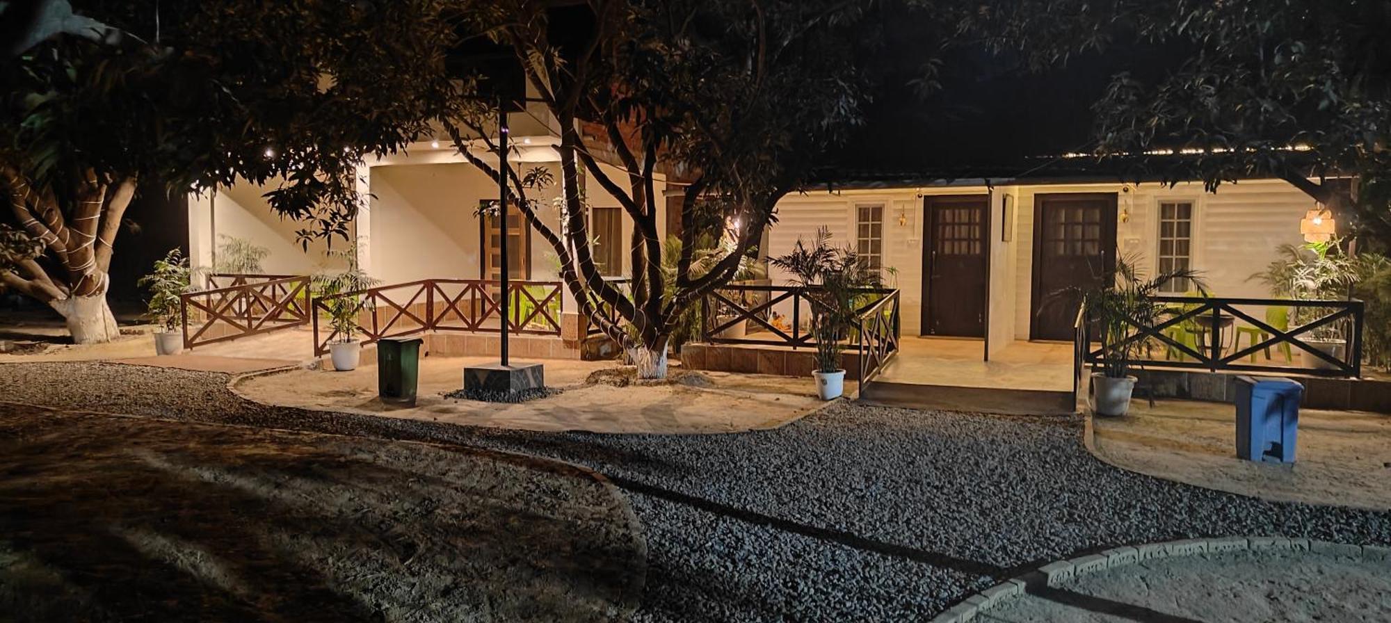 Campsite Shobhayan Inn, Airport Railway Station Pickup Free *