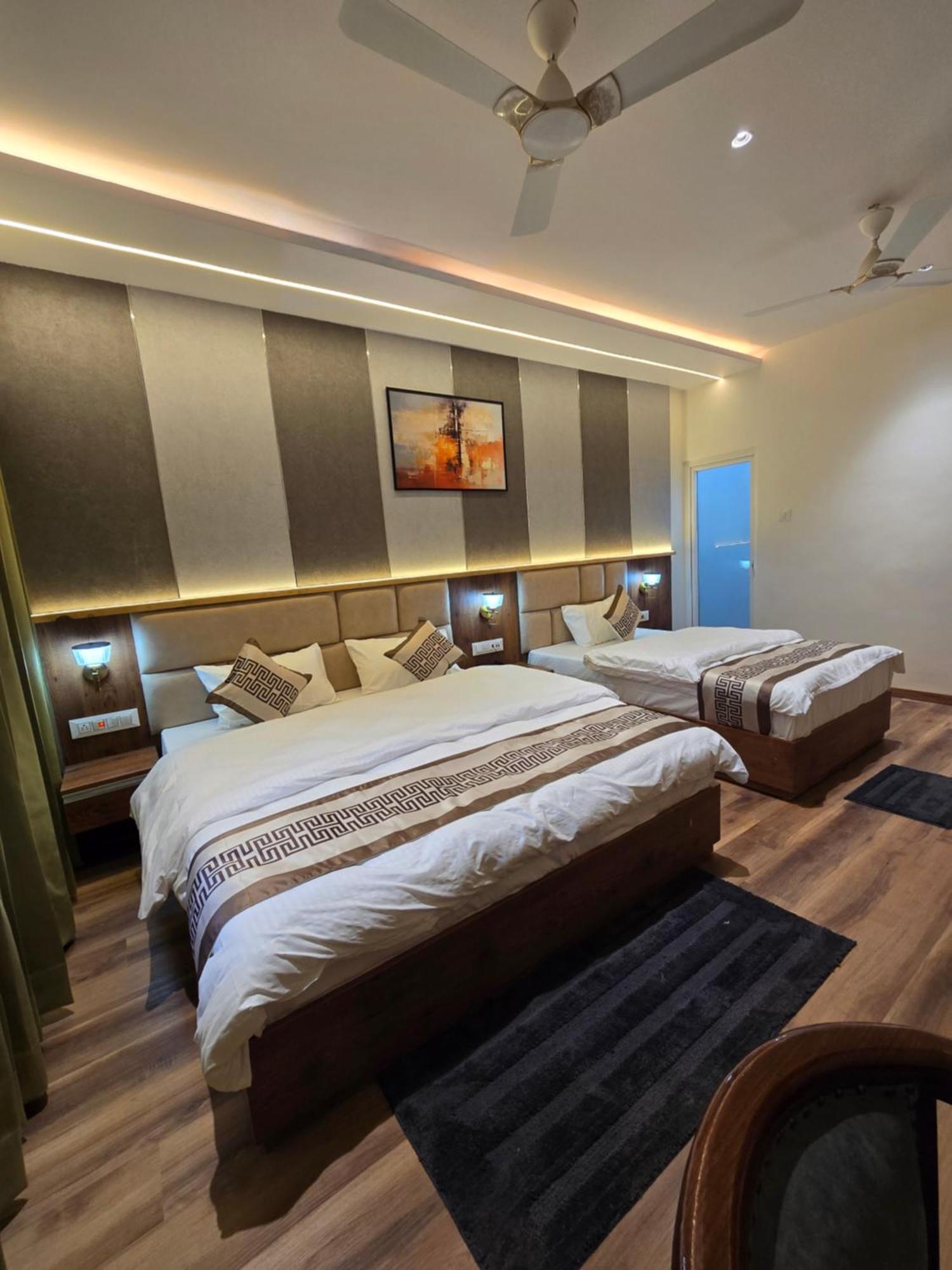 Fortune Hotel 3*