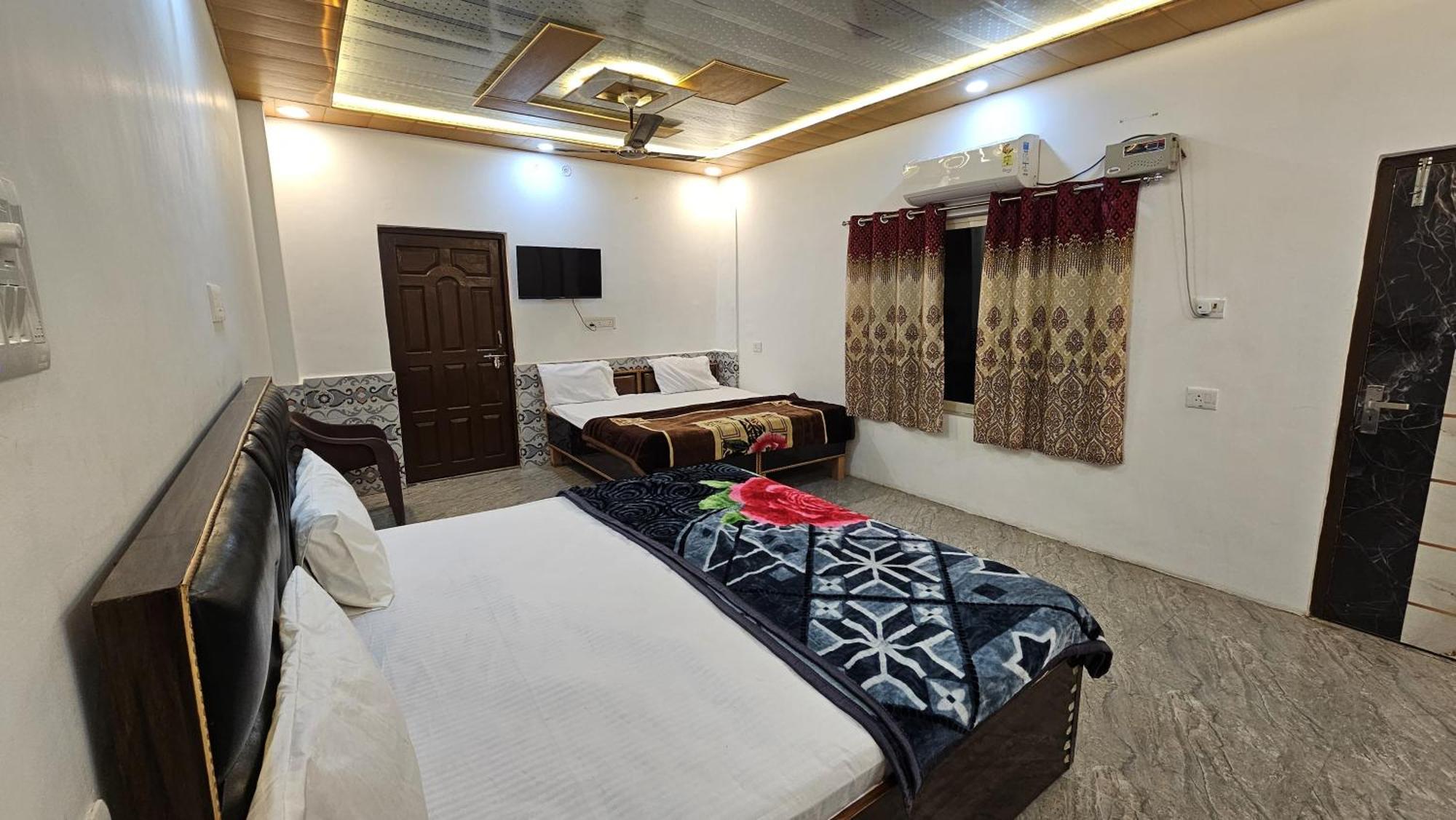 Guest house Shree