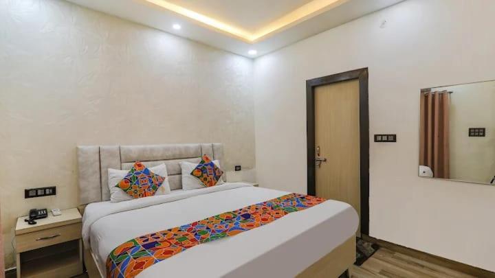 Hotel The Laxman- A River View By Ramansh Group Of 3*