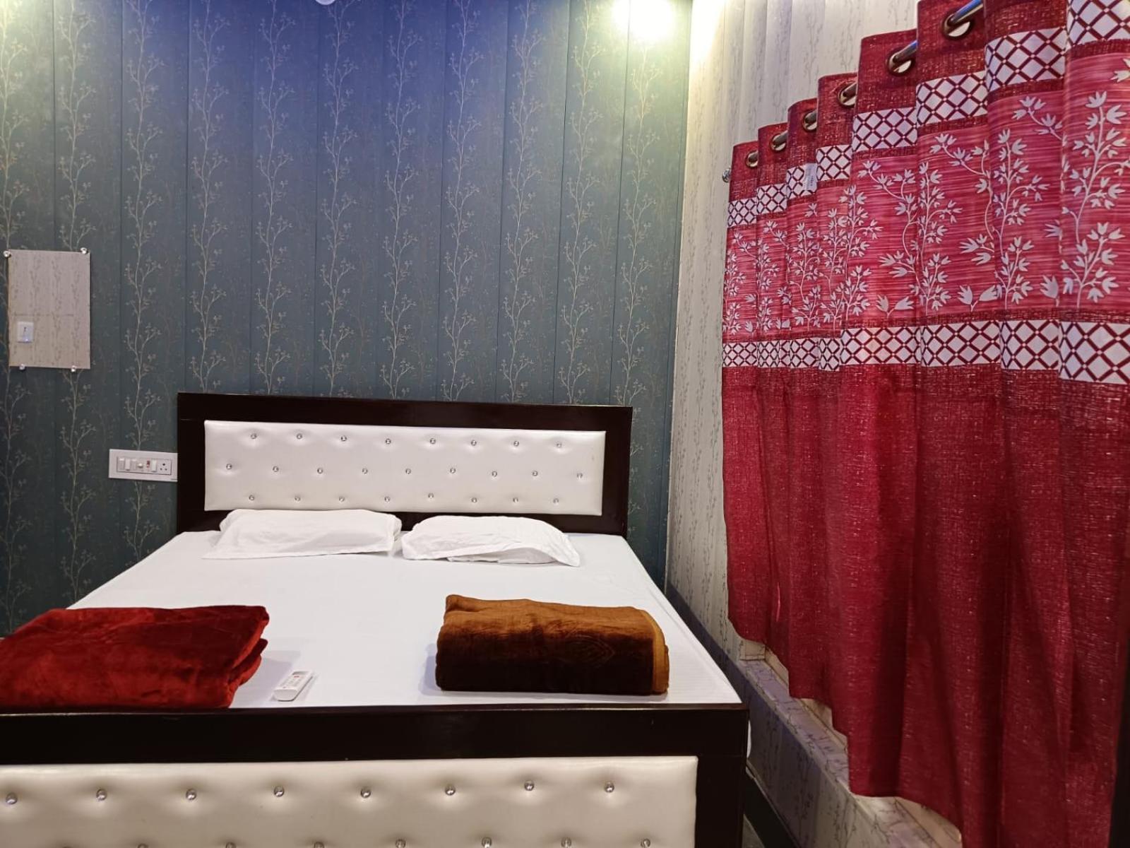 Guest house Rkm Ram Mndir 200 Meetar *