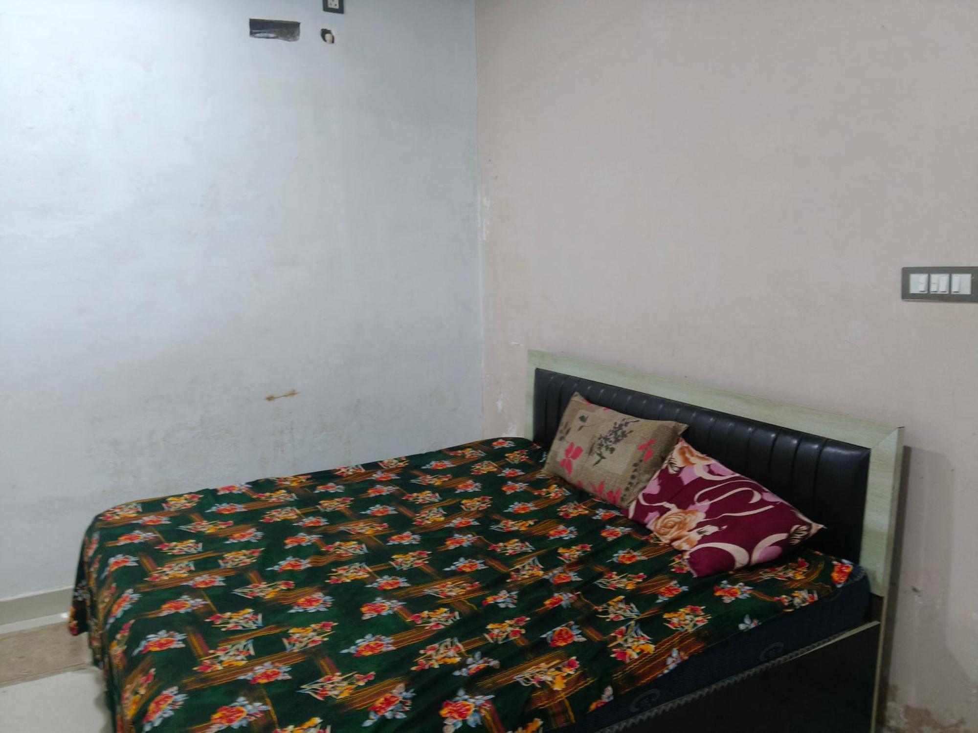 Abhay Paying Guest house *