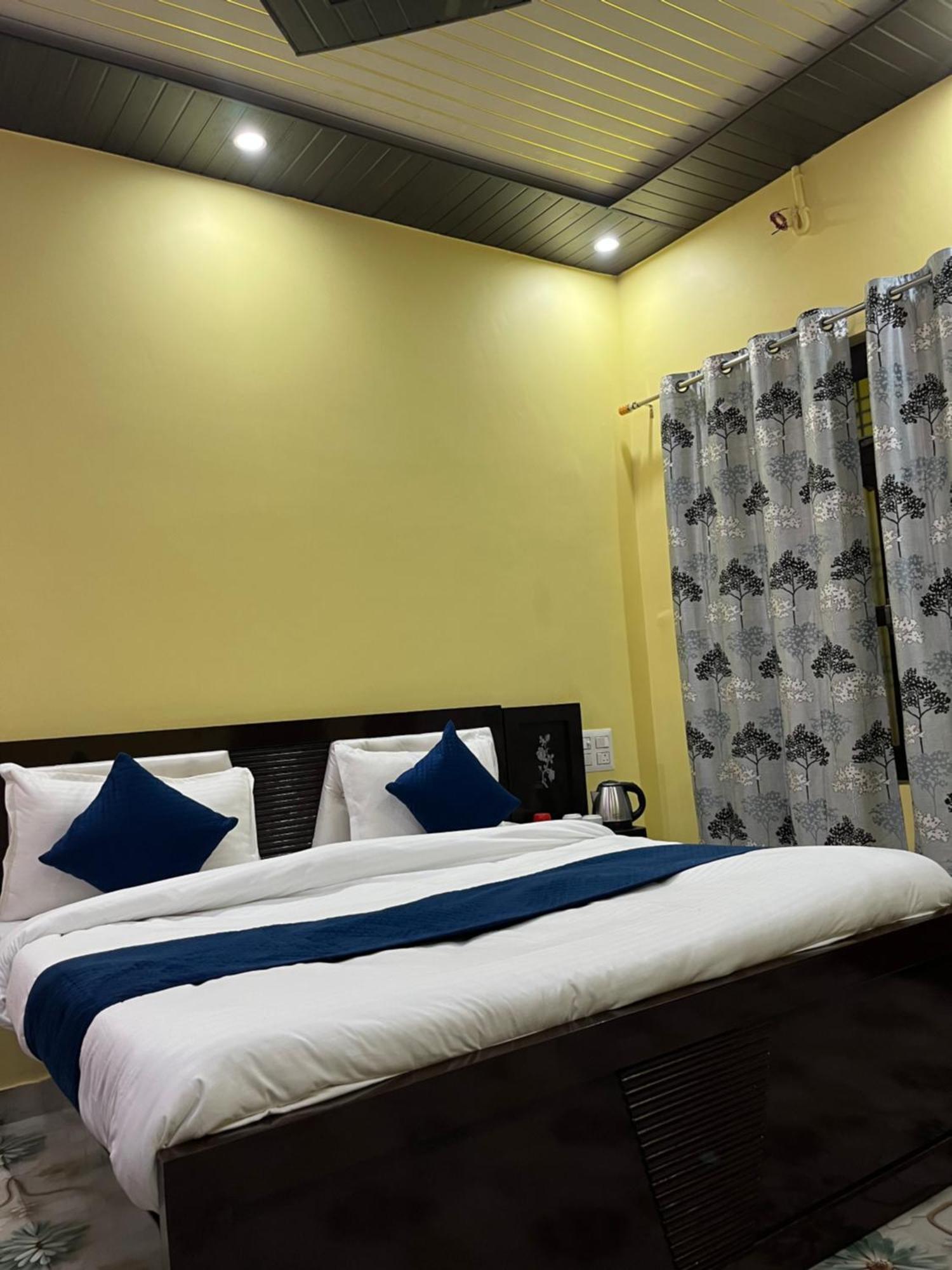 Heaven Tours By Vedas Guest house Ayodhya