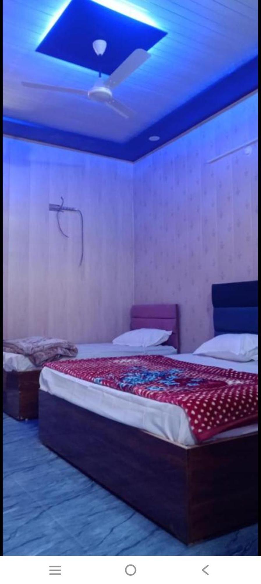 Prakash Palace Ram Temple 300 Meter Dham Jn 100 Meter Full Ac Homestay *