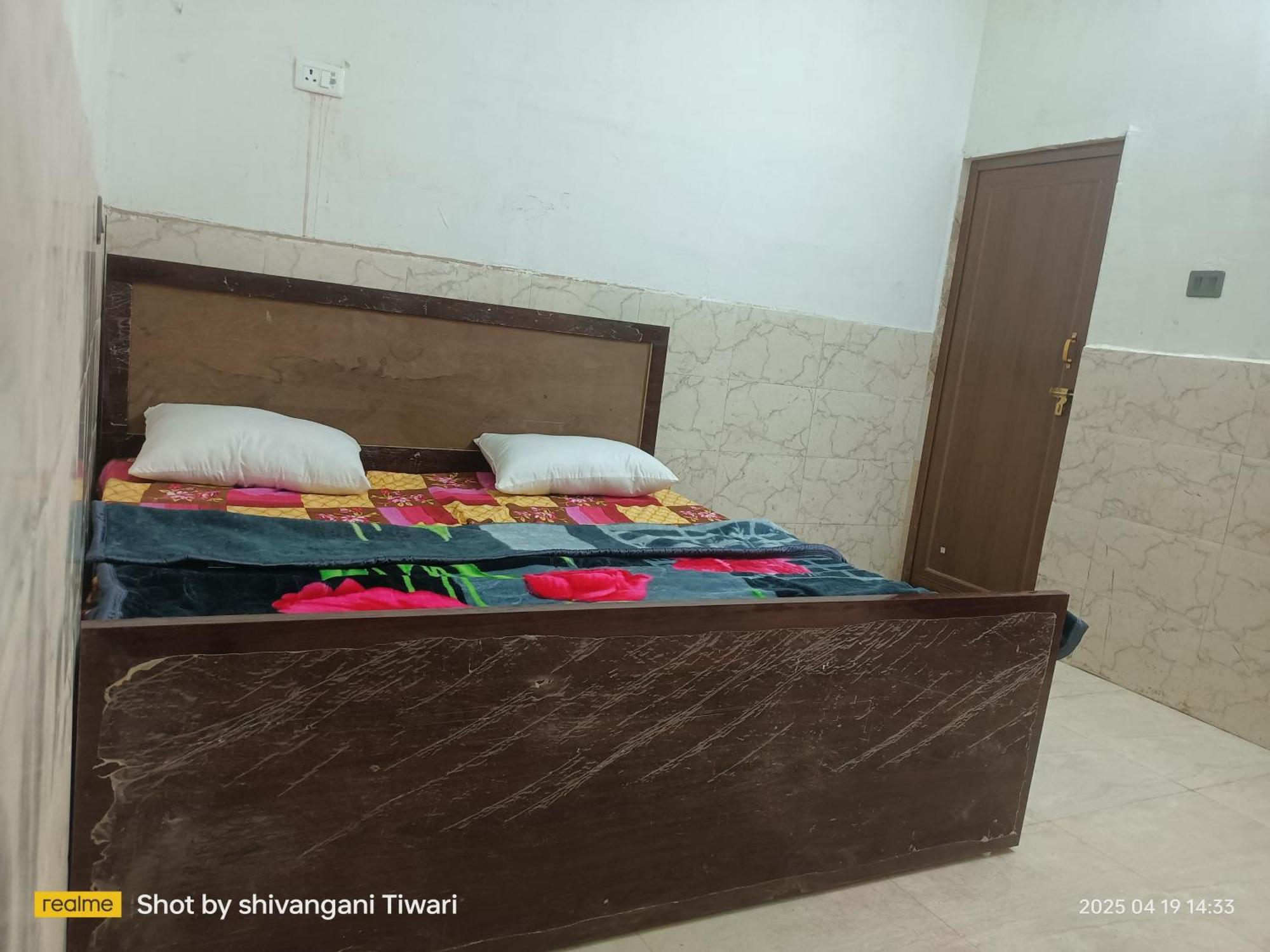 Homestay Rama's Residency Ayodhya