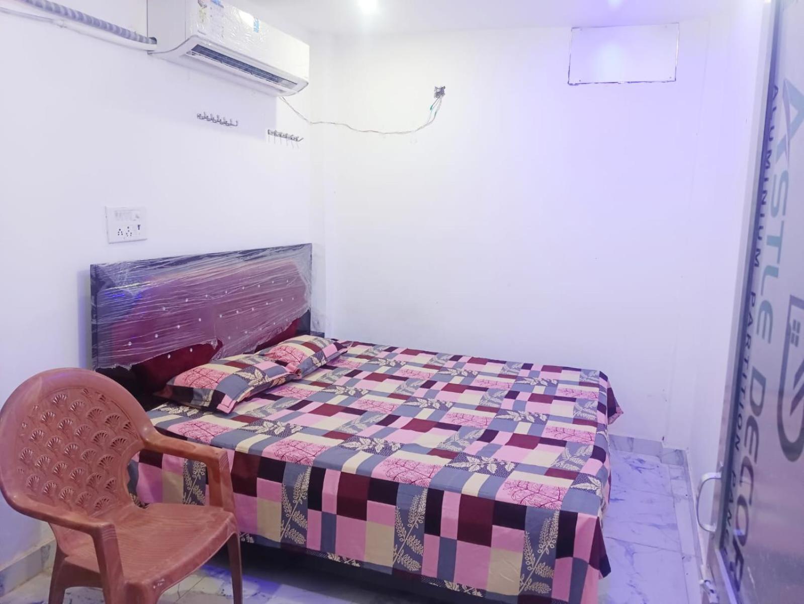 Shyam Bihari 500 Meter Ram Mandi Guest house Ayodhya