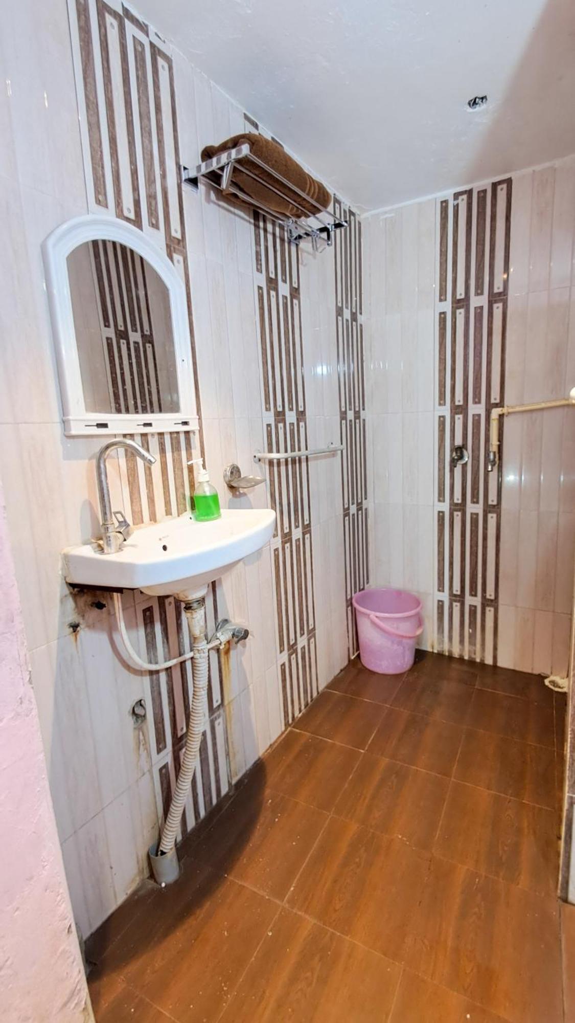 Hotel Ld Guest House, 3*