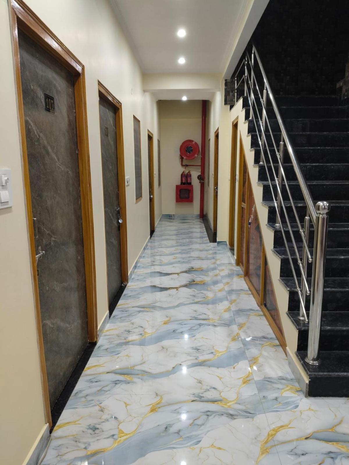 Dev Hotel