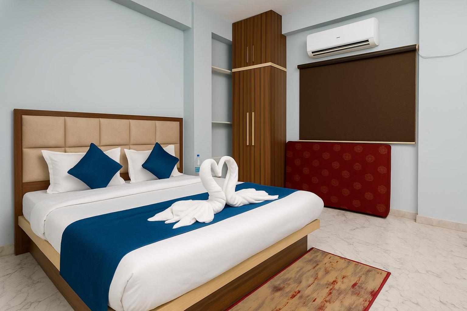 Hotel Rajnandani Palace - Modern Near Ram Mandir With Free Parking 3*