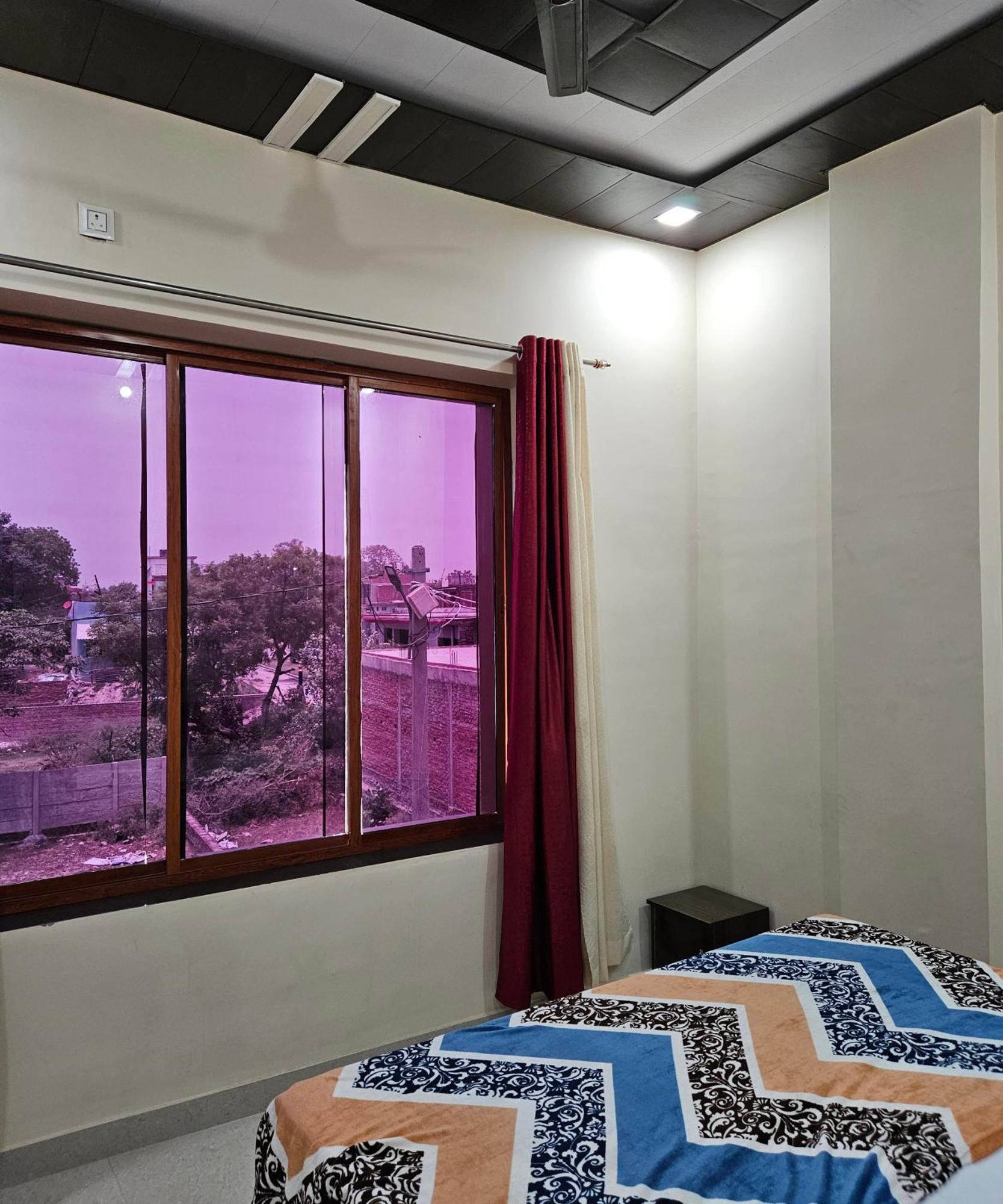 Guest house Siddhi Palace, Near Ram Mandir *