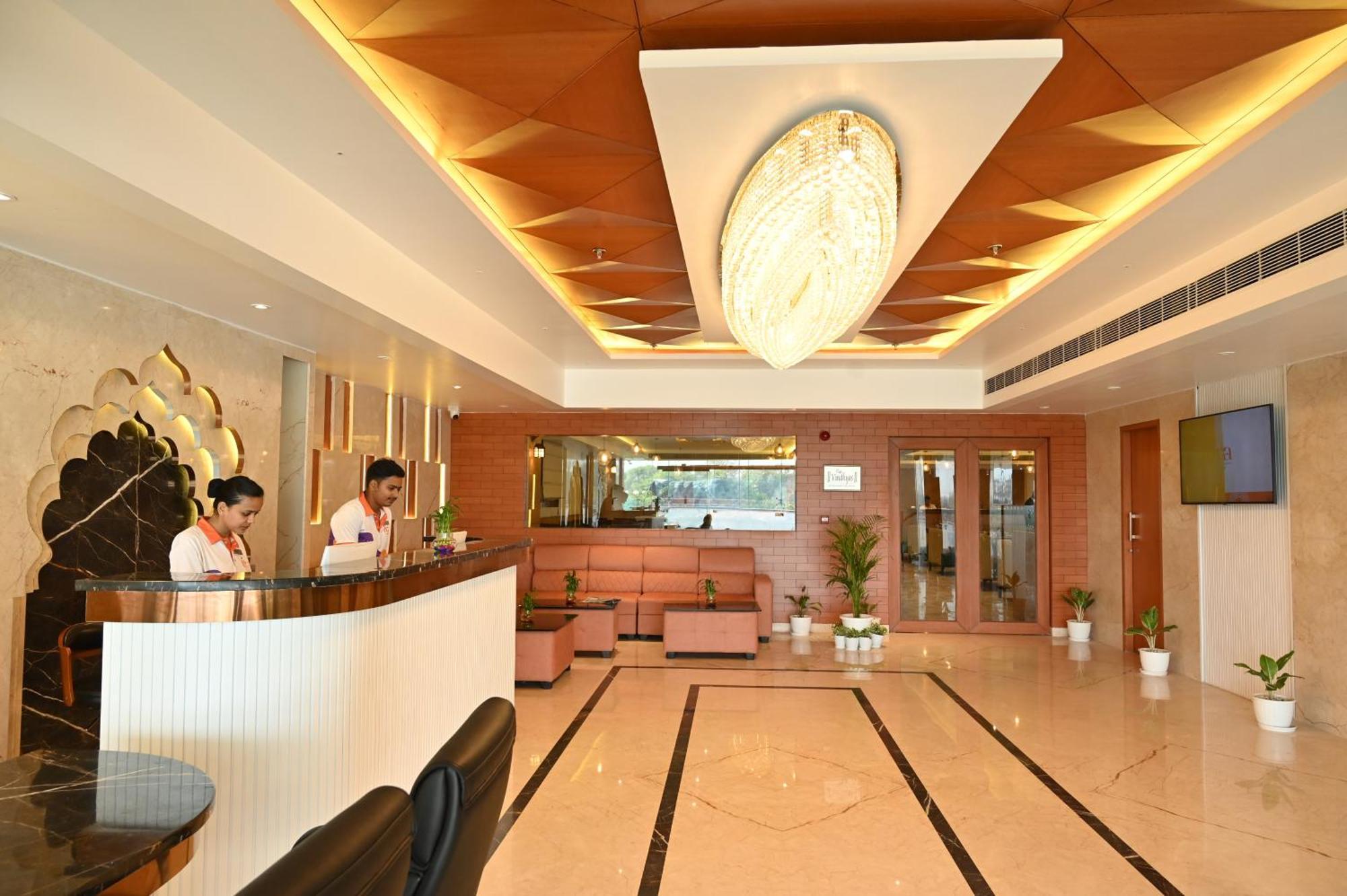 Hotel Ira By Orchid, 4*